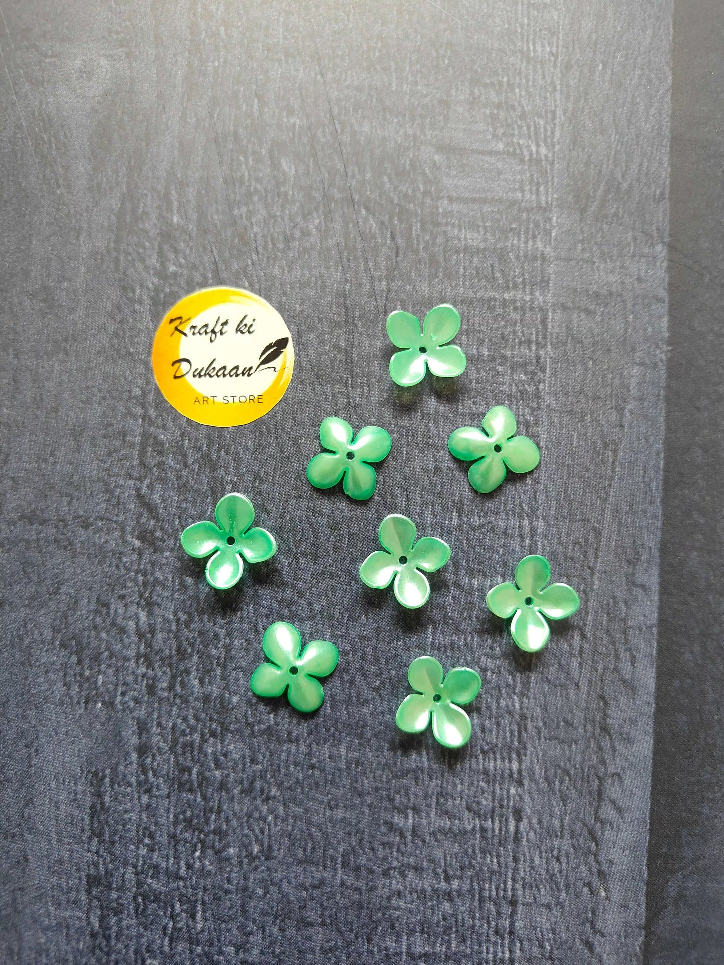 colorful-flower-beads-pack-green-flowers-8-pieces