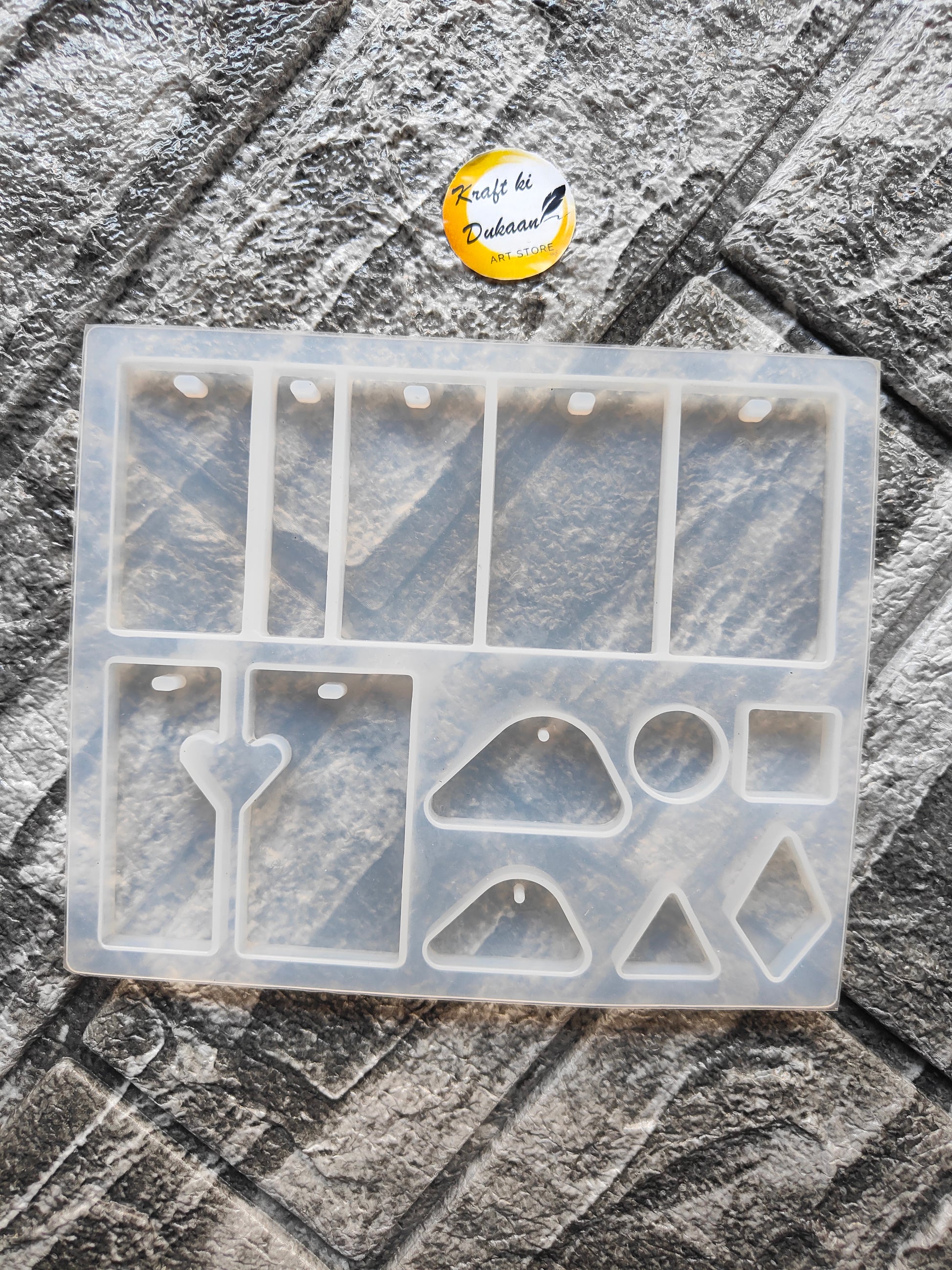 Transparent silicone mould for jewelry crafting with various shapes and sizes for creative designs