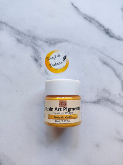 Kraft ki Dukaan metallic resin pigment in metallic gold for vibrant resin art projects