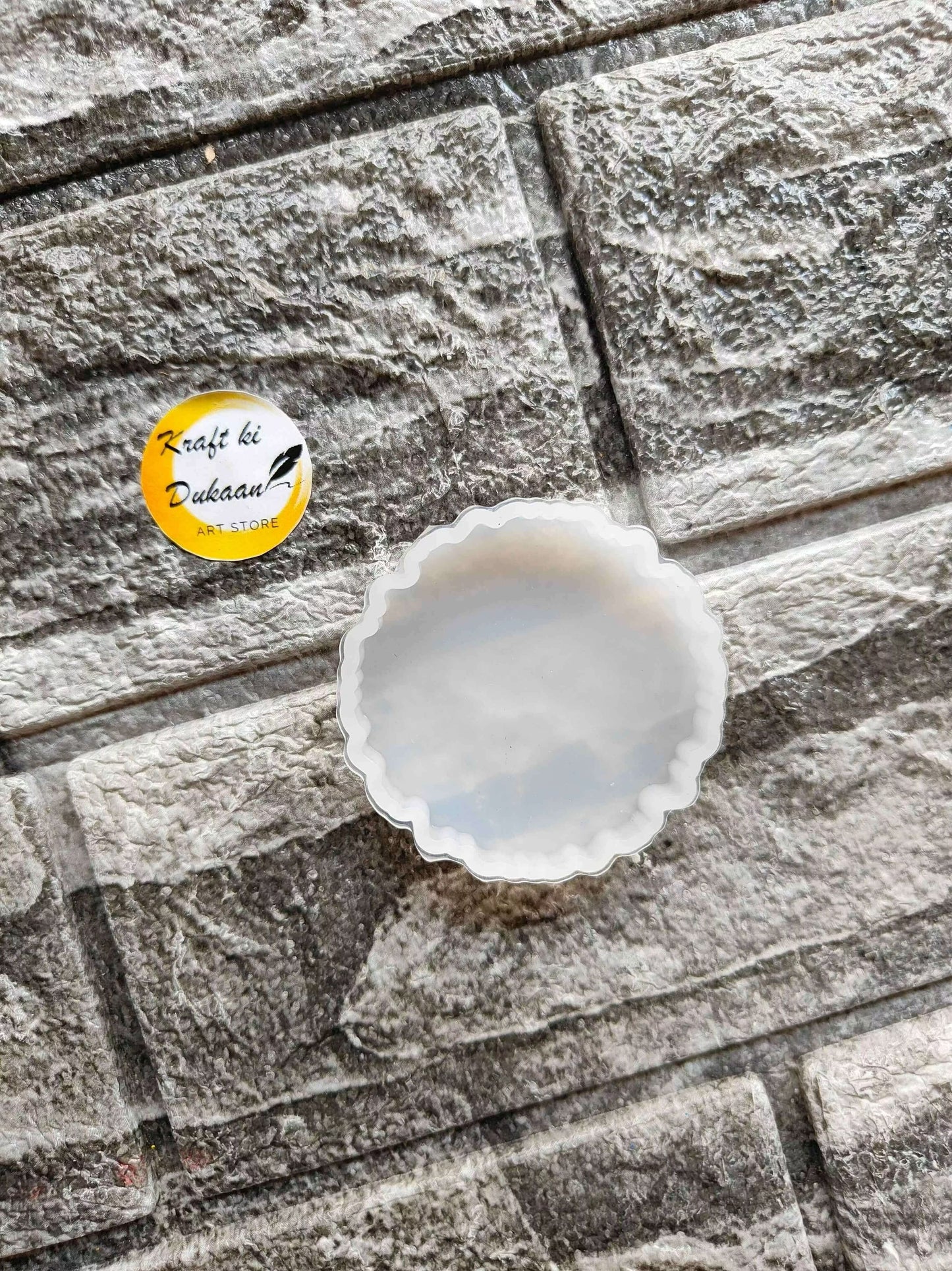 crafting-2-inch-agate-mold-transparent-small-round-2