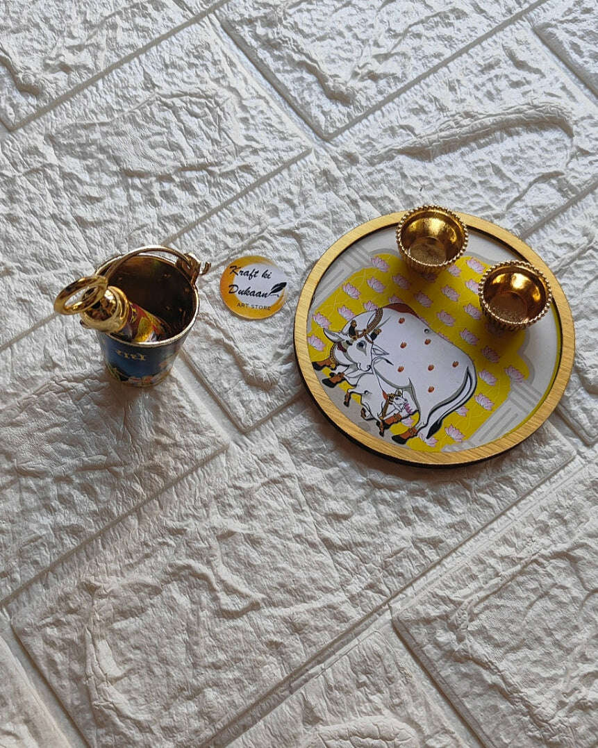 decorative-bucket-and-plate-set-golden-cow-design