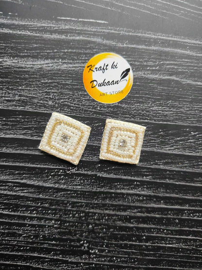 Small square decorative beaded patch, set of 5, ivory with gold trim and center motif