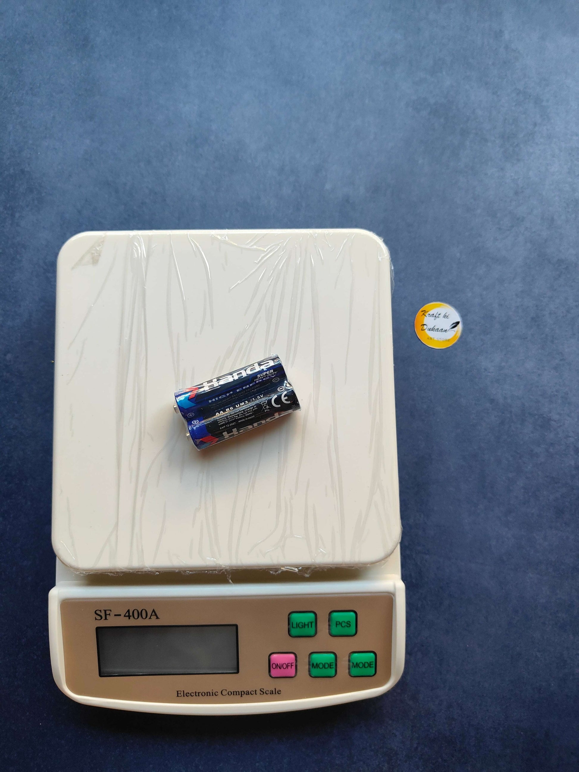 digital-weighing-scale-for-resin-art-battery-on-scale