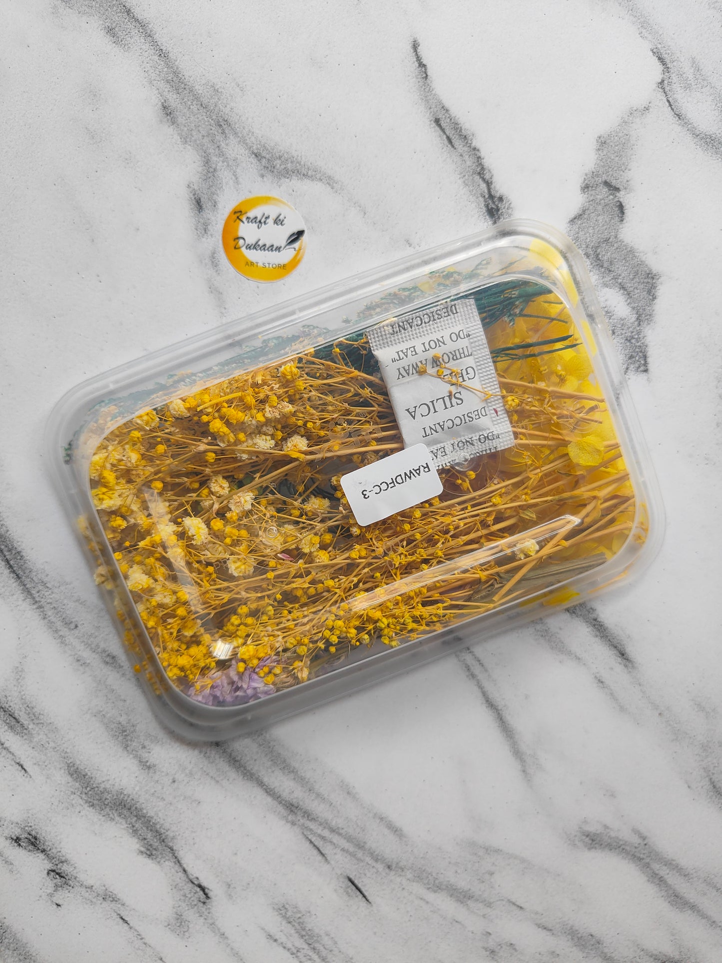 Kraft ki Dukaan dry flower box for resin art filled with colorful dried flowers and foliage