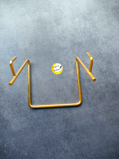 Golden Metal Stand D