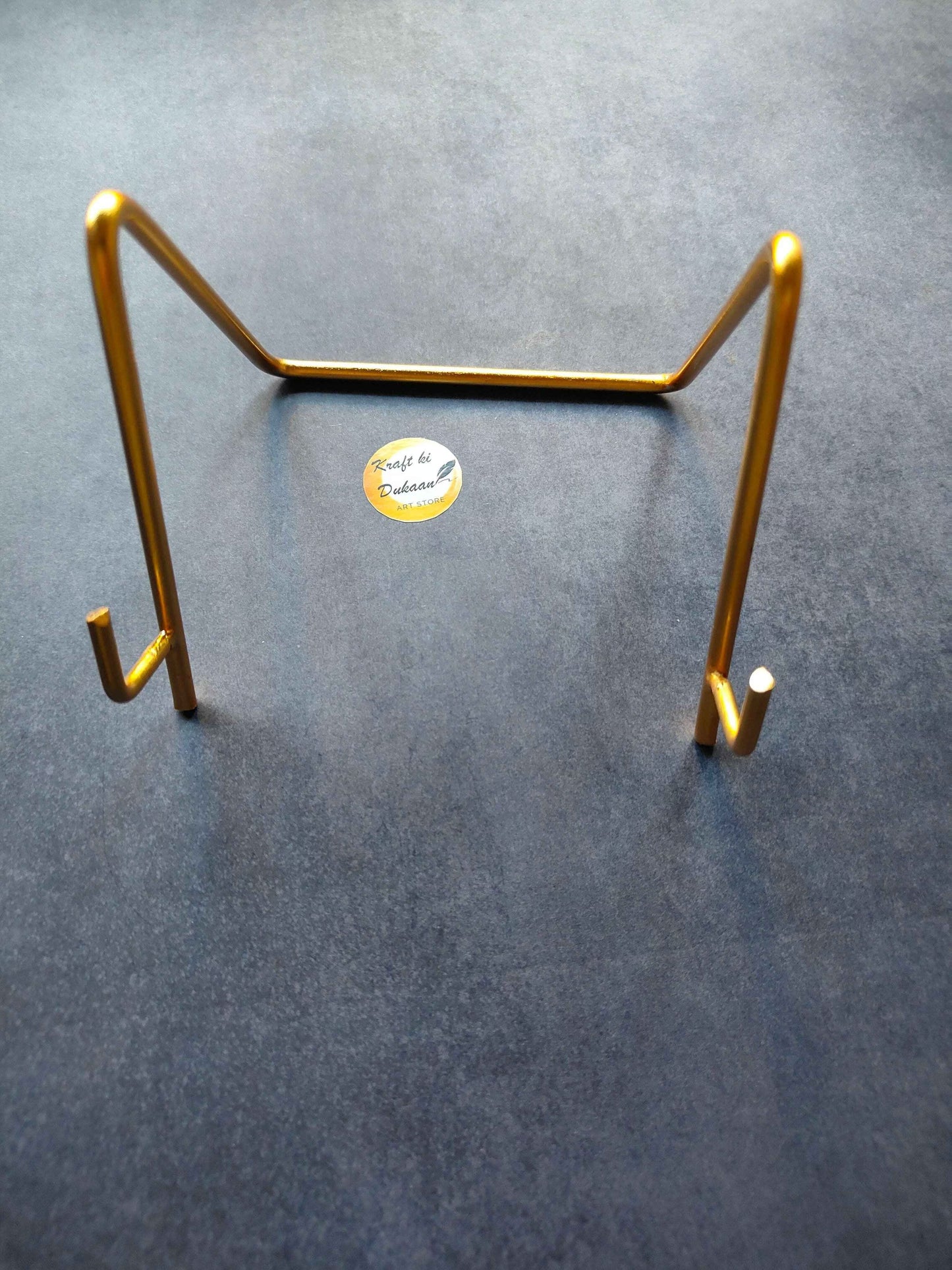 Golden Metal Stand D