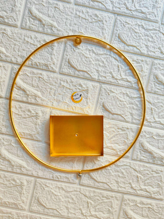 golden-metal-loop-stand-with-flat-box-attachment