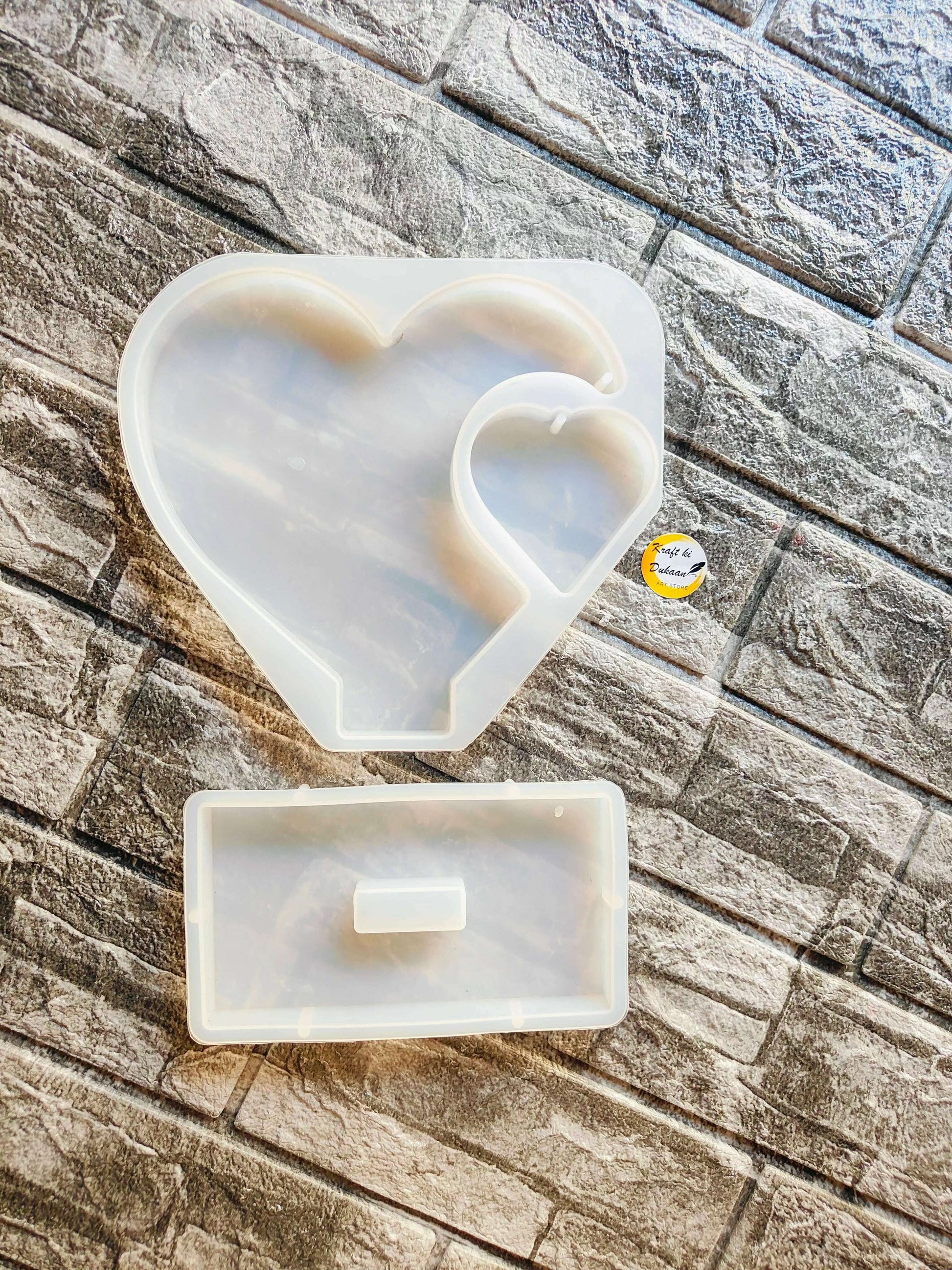 heart-resin-mould-with-stand-small-size