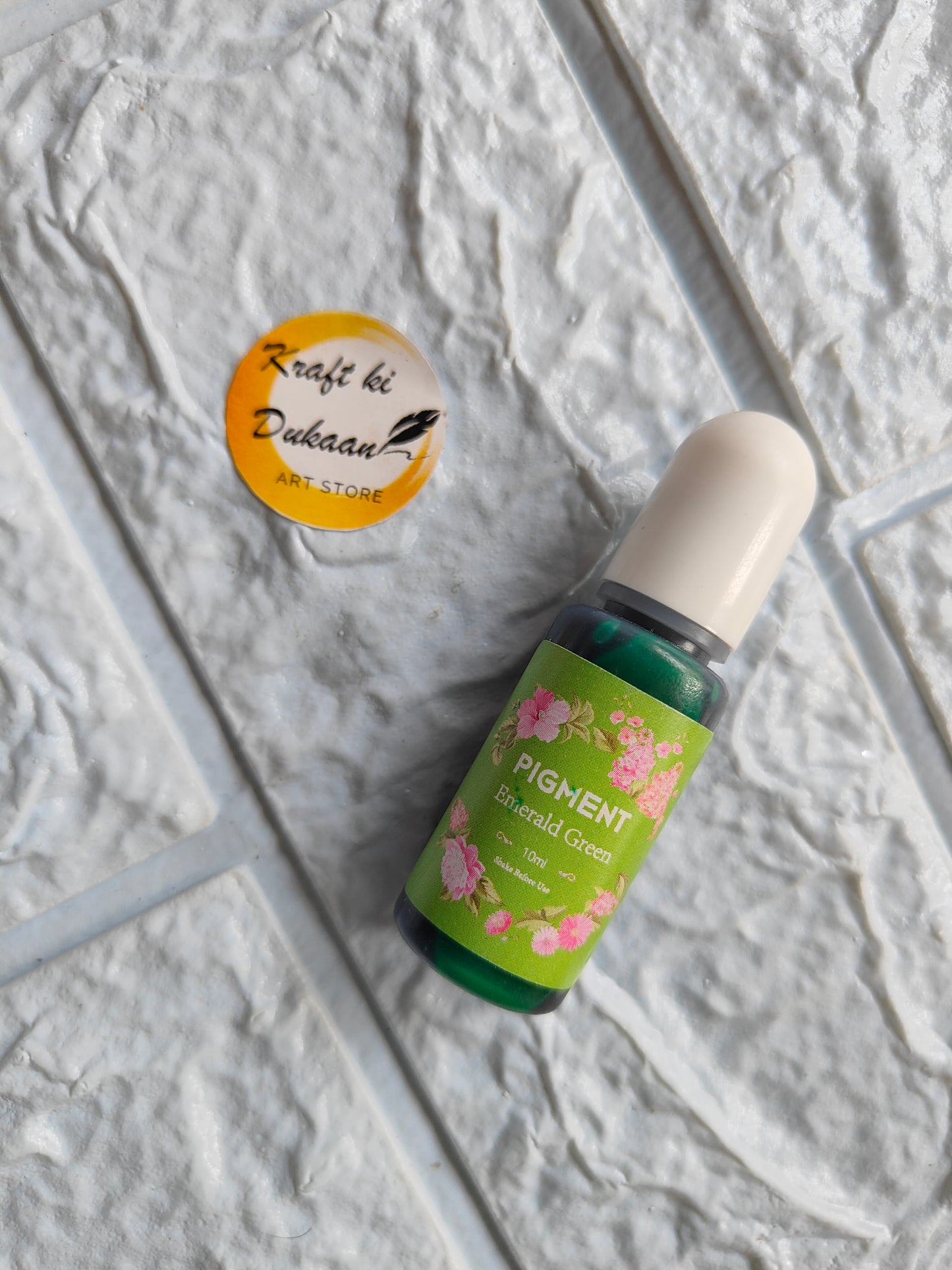 Kraft ki Dukaan high-quality resin pigment in Emerald Green for vibrant art projects