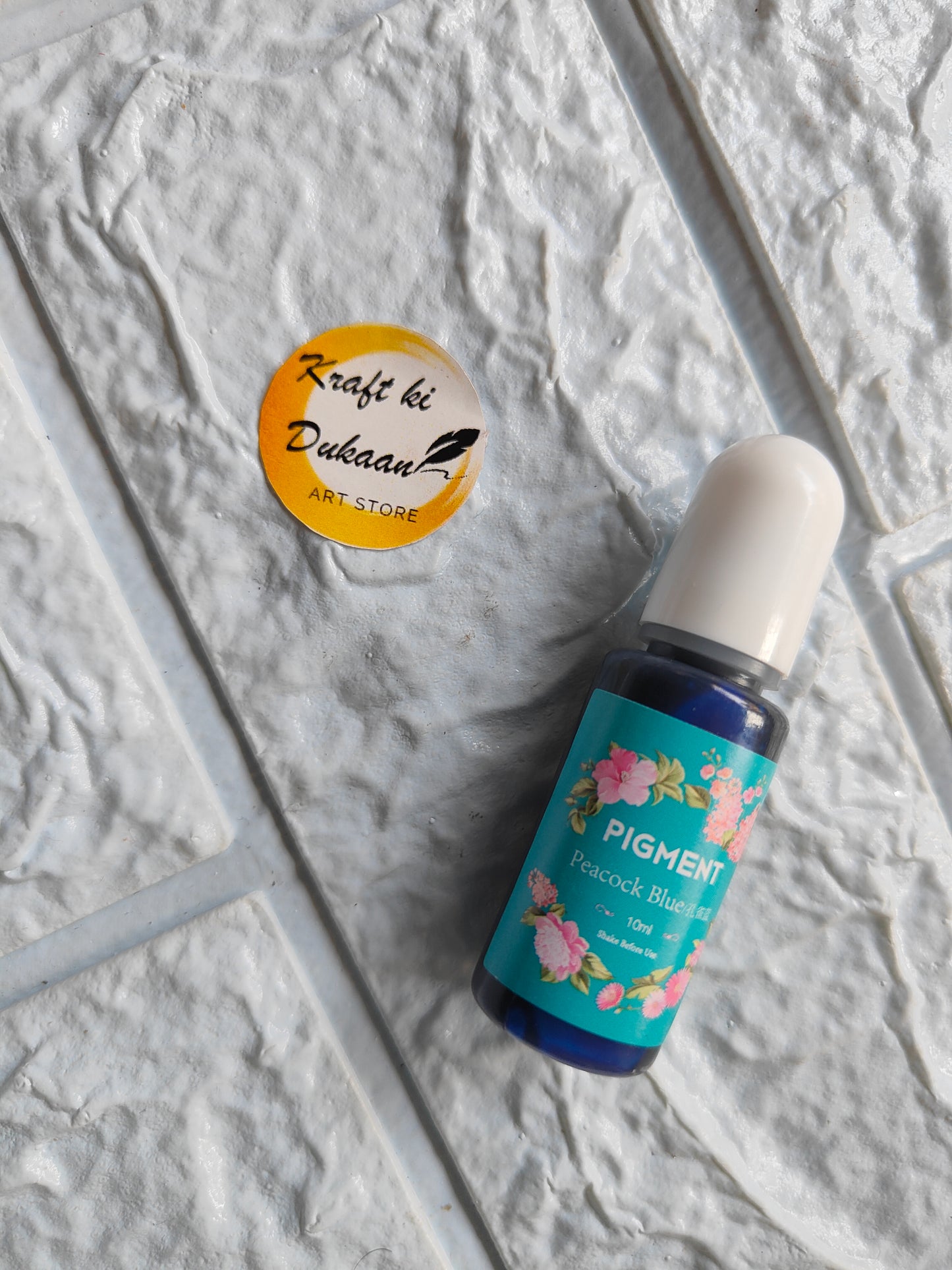 Kraft ki Dukaan high-quality resin pigment in Peacock Blue color for vibrant art projects
