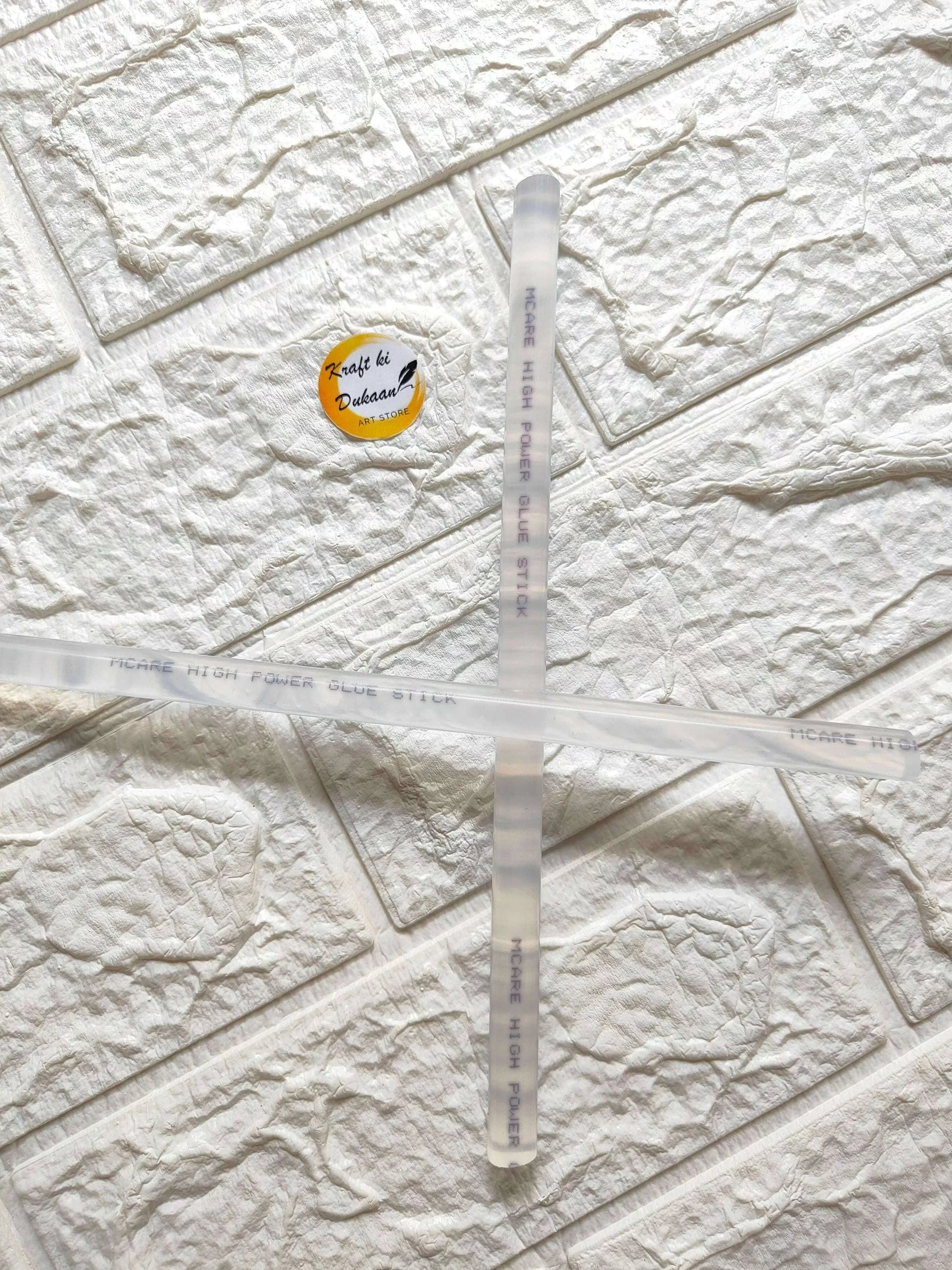 hot-melt-glue-sticks-transparent-multiple-sticks