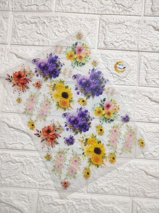 A4 insert sheet with colorful floral print, heart-shaped layout