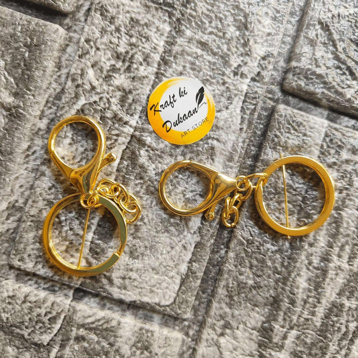 Gold-tone lobster clasp keychain, round split-ring with small lobster clasp and chain