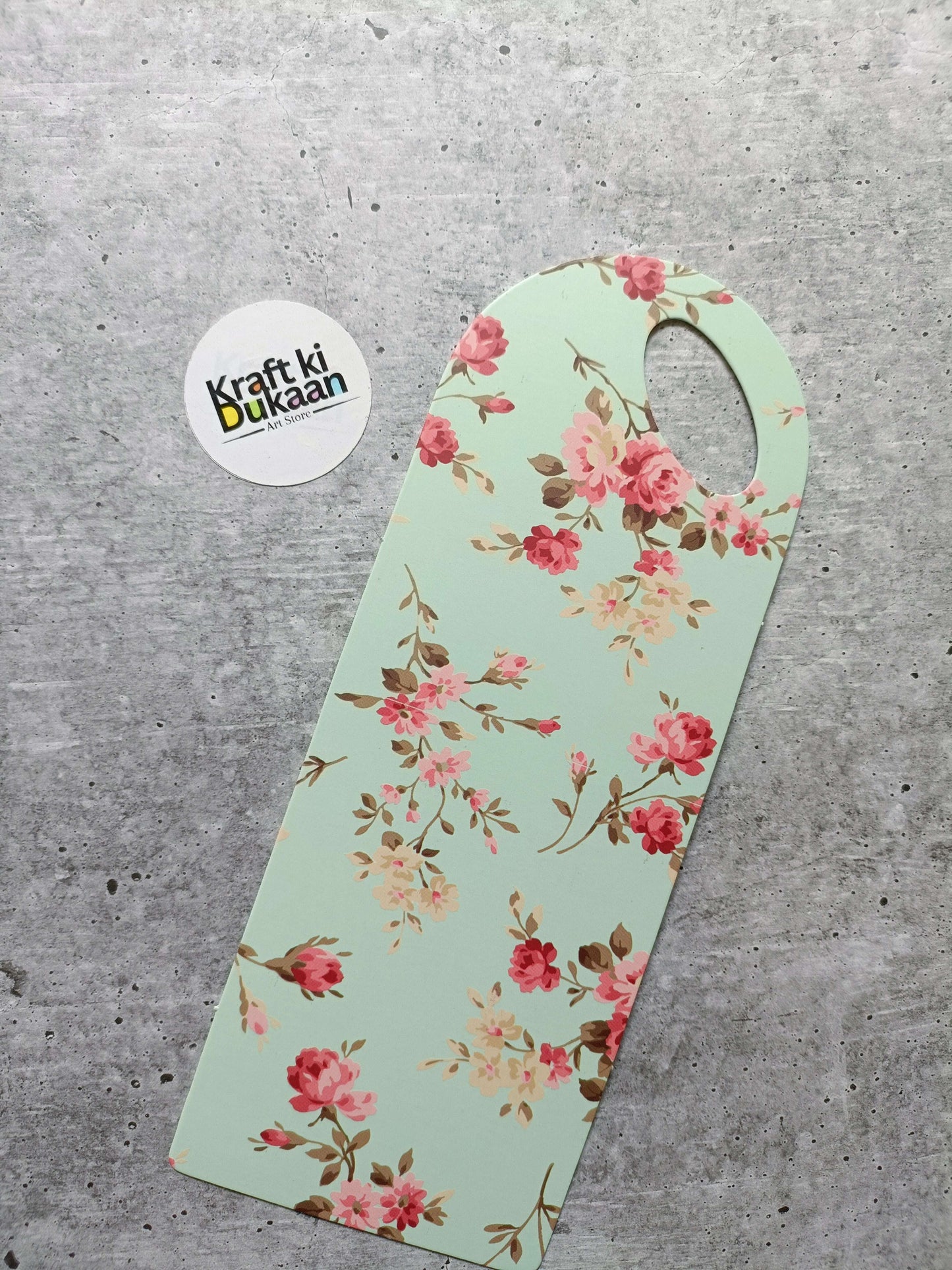 Small floral card holder, mint green with pink rose flowers and round handle hole