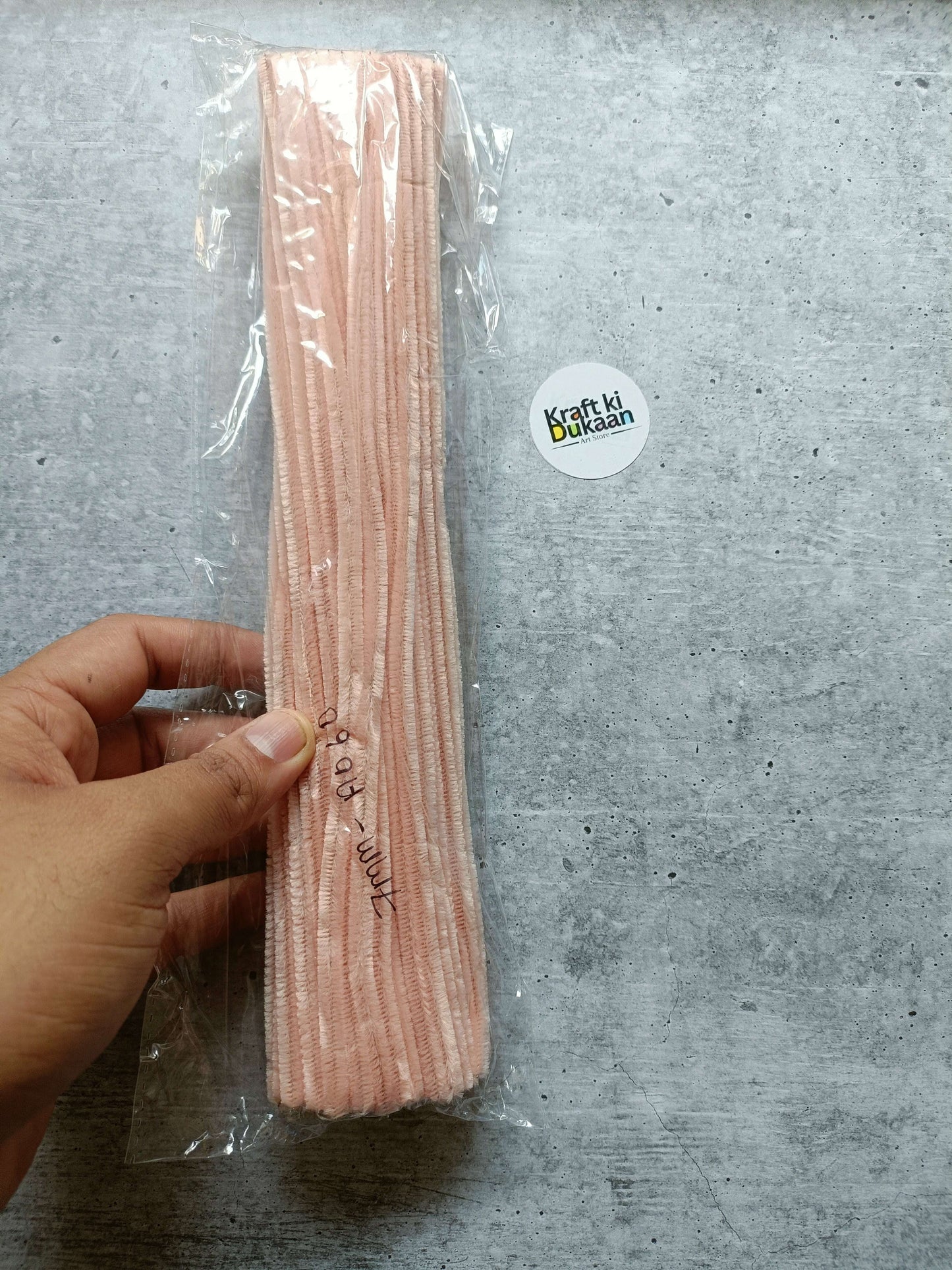 7mm light pink pipe cleaners in sealed pack