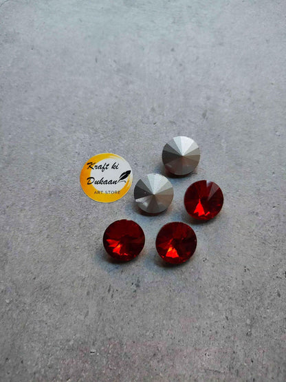 Round diamond glass beads, red 18mm, pack of 10 beads with faceted deep red shine