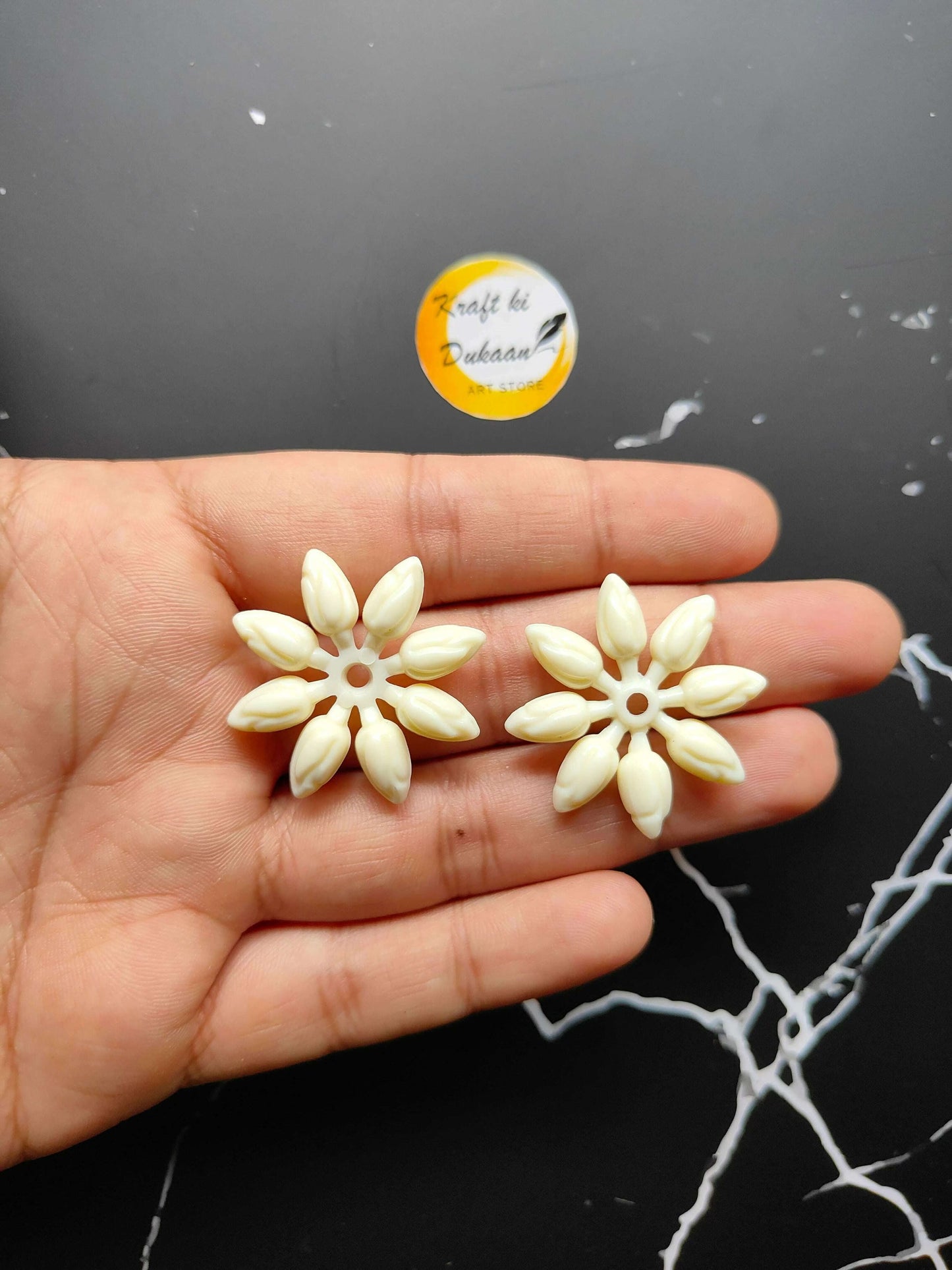 kraft-ki-dukaan-white-flower-design-beads-two-pieces-holding