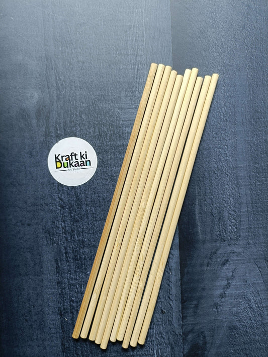 Pack of 10 round light-wood sticks, smooth cylindrical dowels