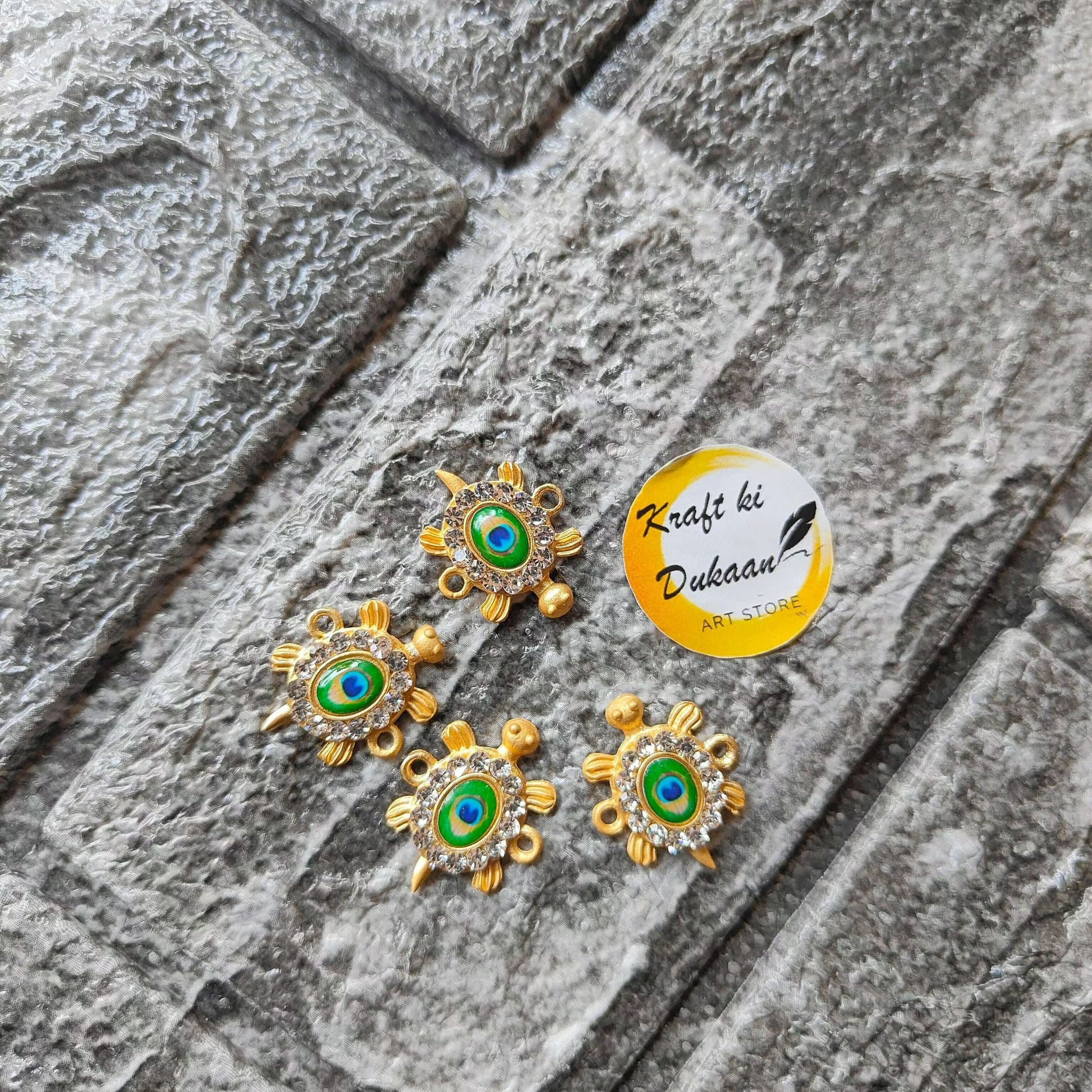 metal-charms-for-jewelry-making-golden-eye-shape-4