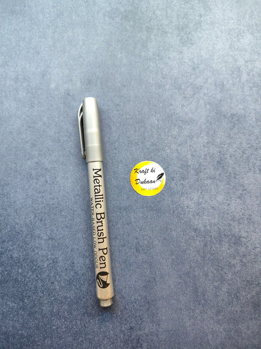 metallic-marker-brush-pen-silver-color-detailing