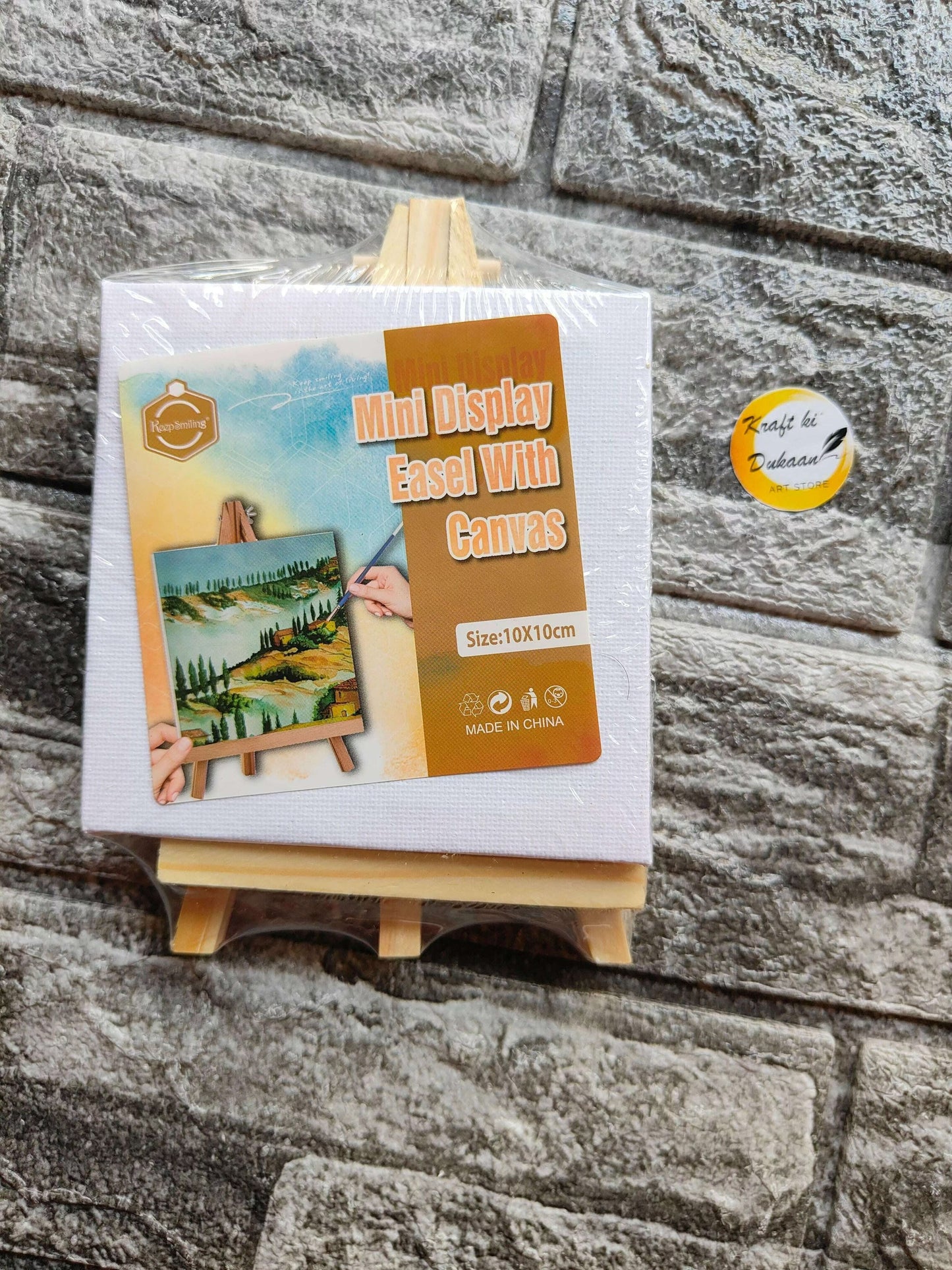 mini-canvas-with-easel-mini-display-10x10cm-front
