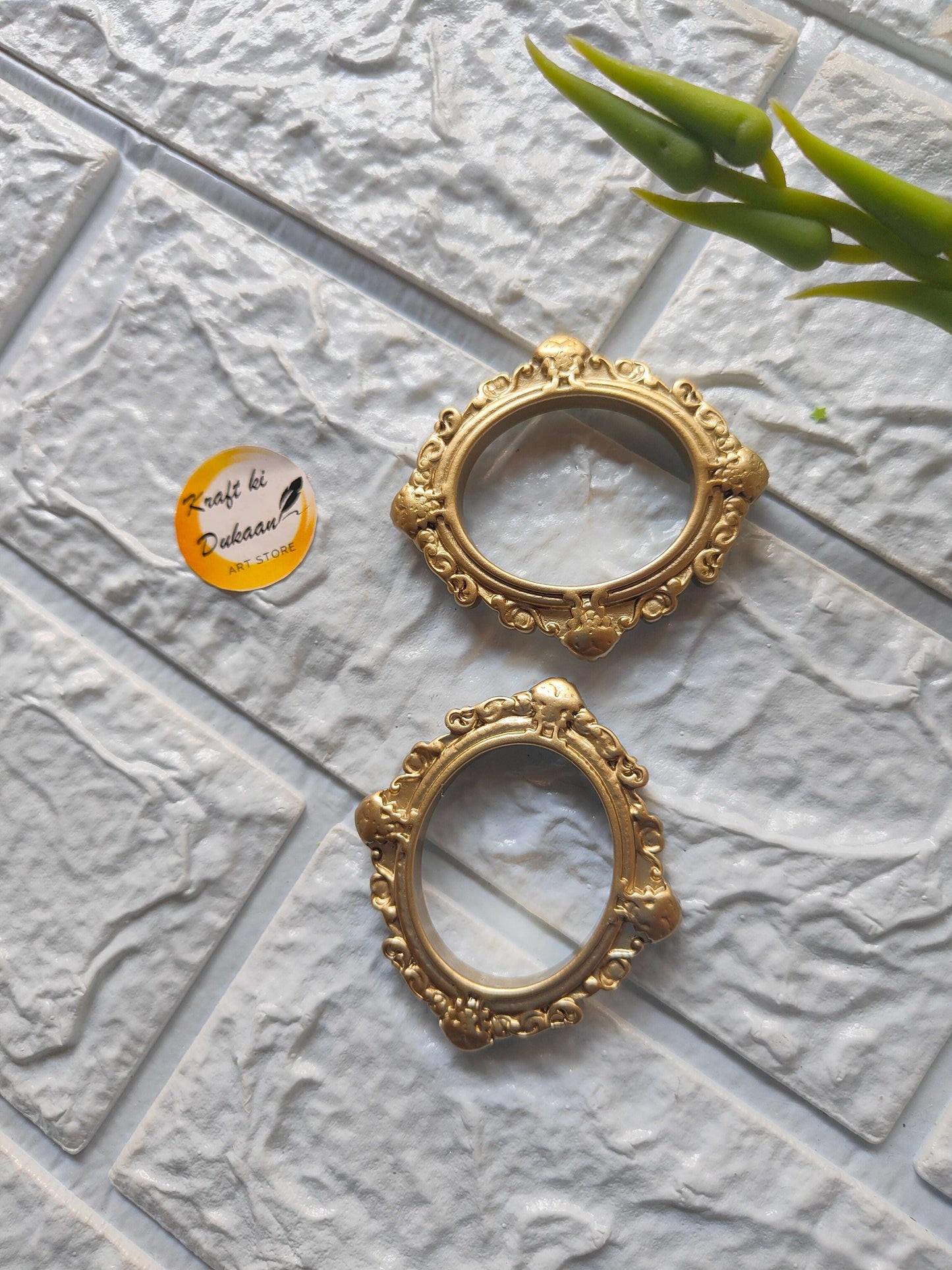 mini-designer-resin-frames-gold-oval-set