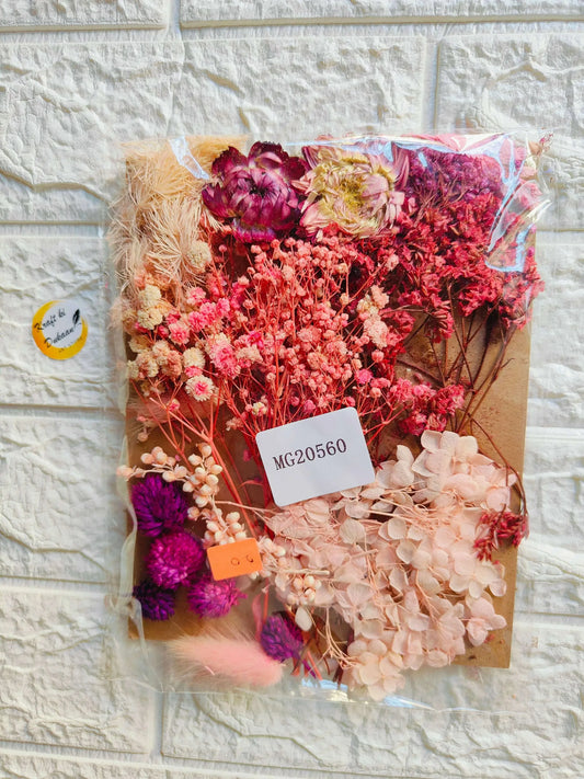 Dry flower sheet Big A11—mixed pink/red/cream blooms on kraft card
