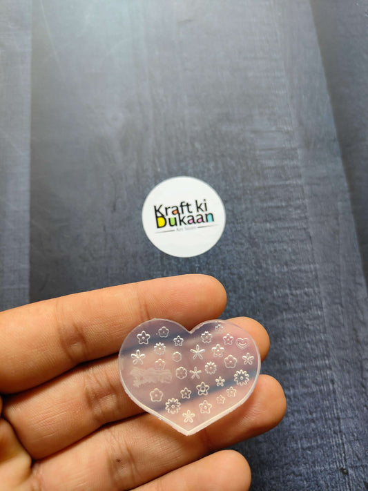 Nail Art Mould A2 in heart shape with white floral dot patterns