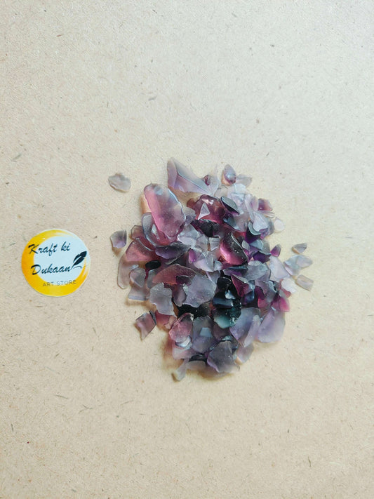 natural-amethyst-stone-chips-pile-with-sticker