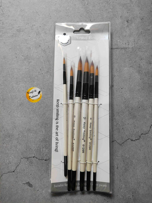 Paint Brush 6PC set—six assorted brushes with wooden handles in clear blister pack