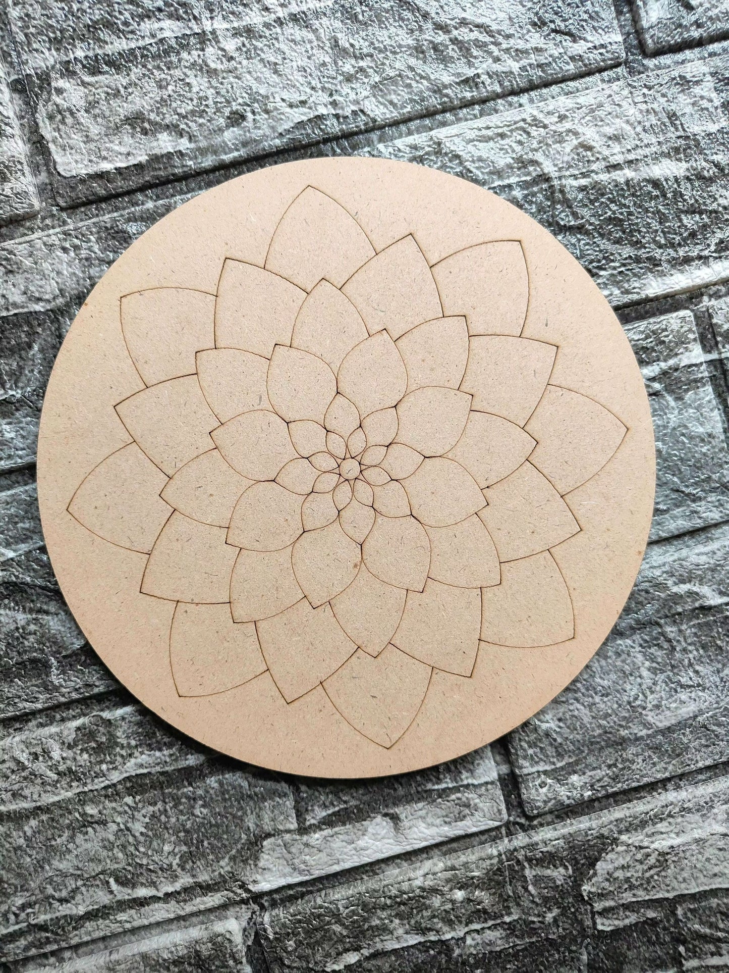 pre-marked-mdf-board-for-resin-art-flower-pattern-round