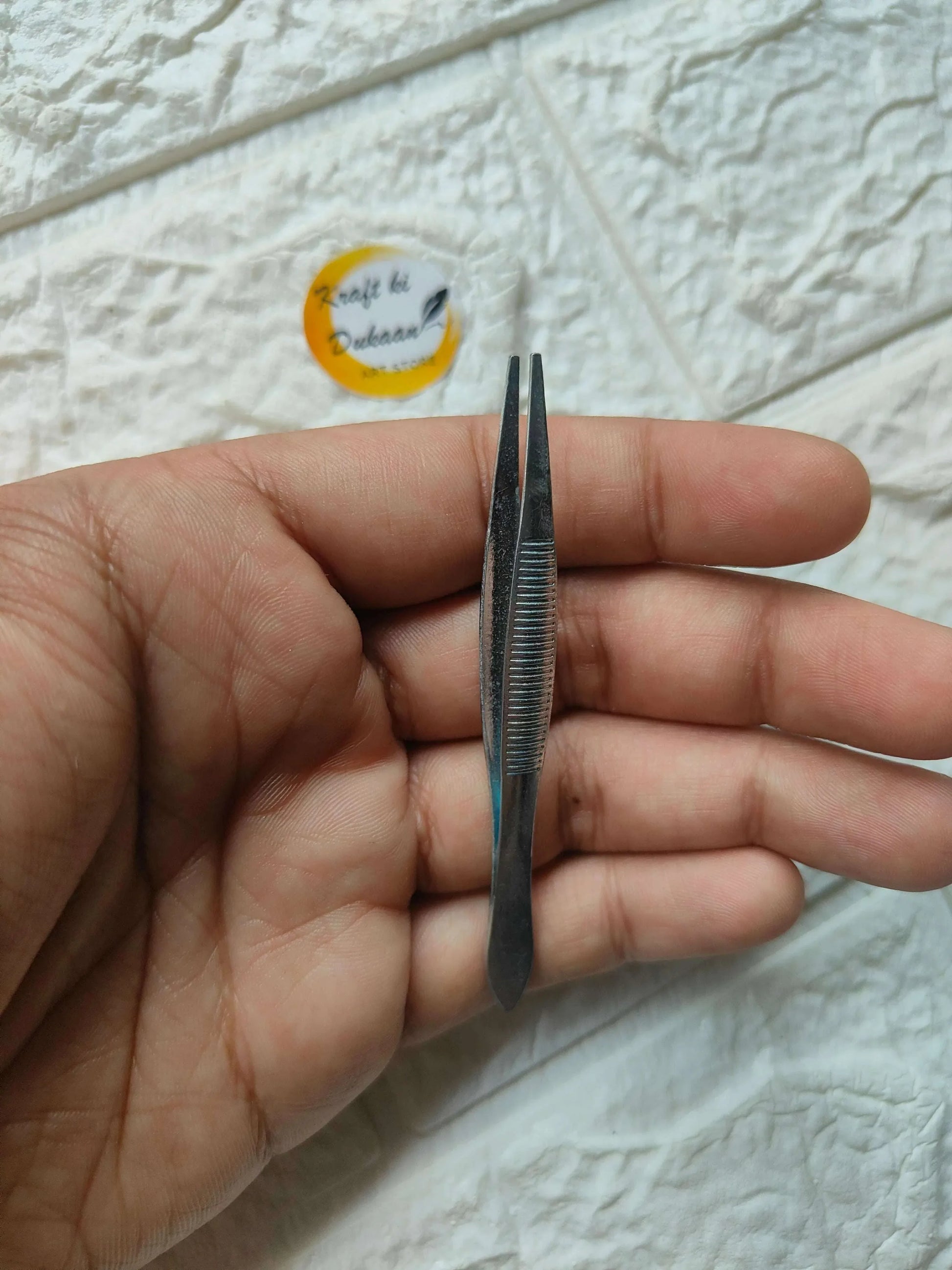 precision-art-tweezers-black-stainless-steel-handheld