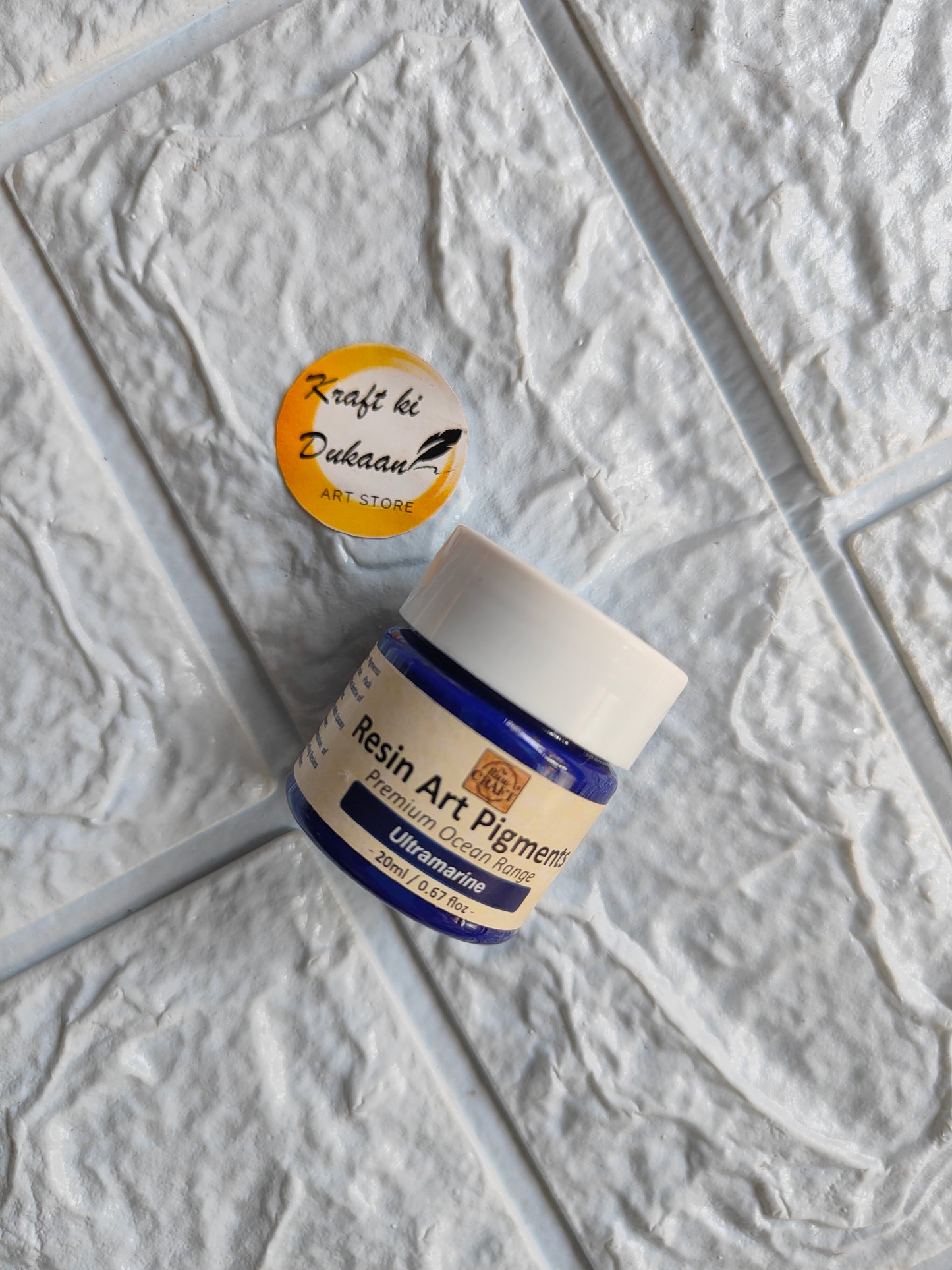Kraft ki Dukaan Opaque Pigment for Resin Art in Ultramarine Blue for vibrant artwork