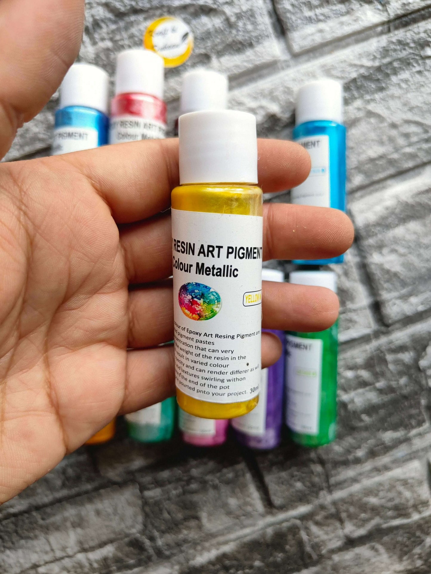 resin-metallic-pigment-set-yellow-colour-pigment-bottle