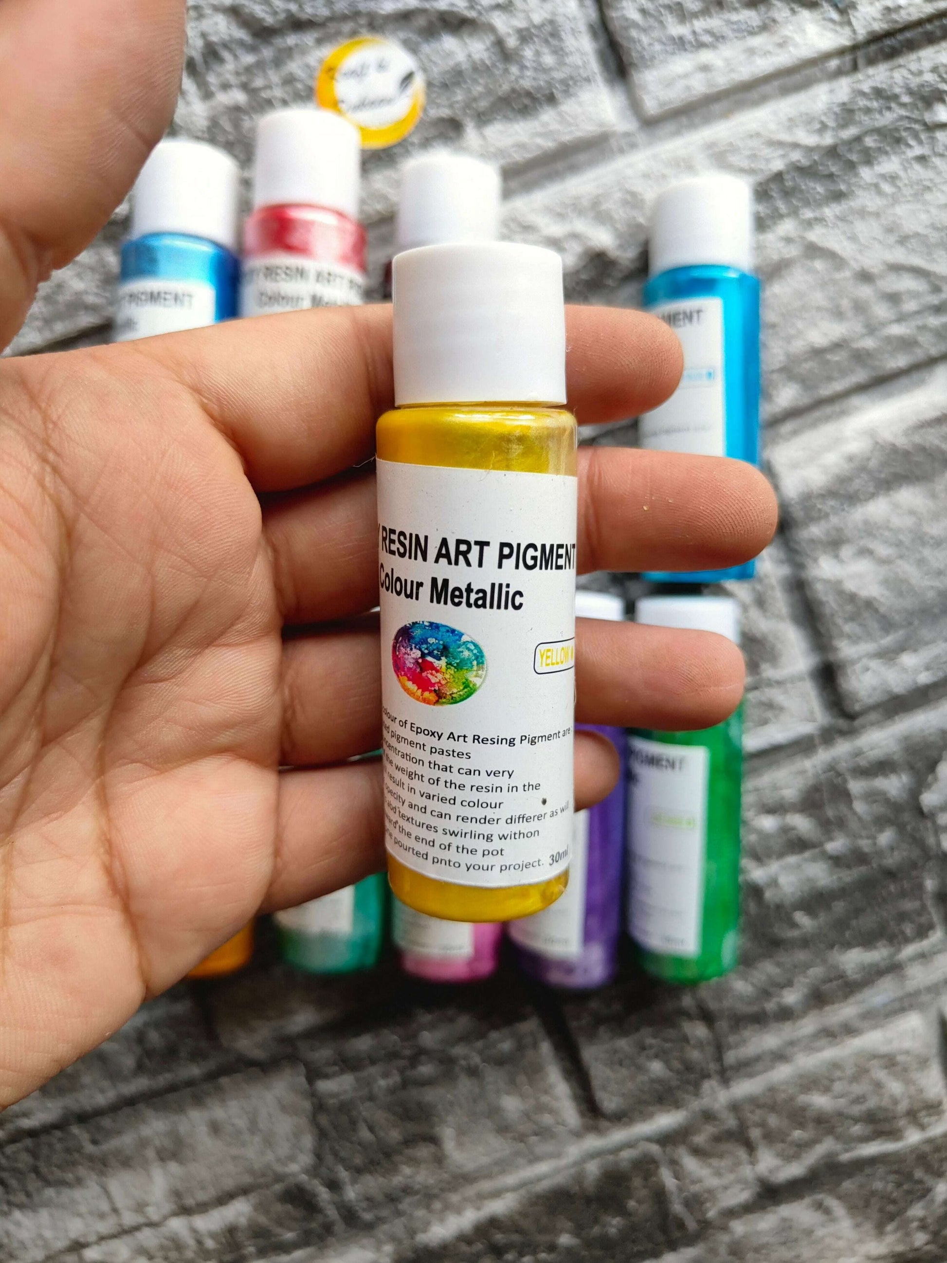 resin-metallic-pigment-set-yellow-colour-pigment-bottle