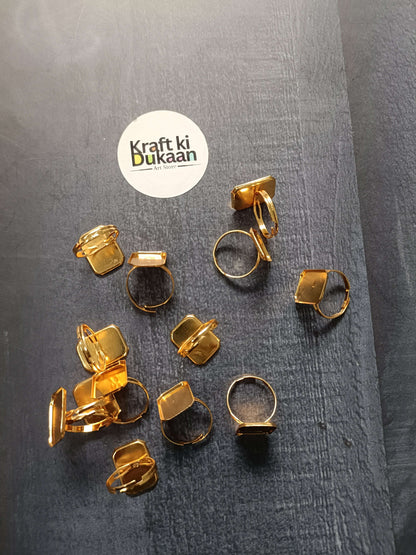 Gold ring base set with square top pieces, 5-pack