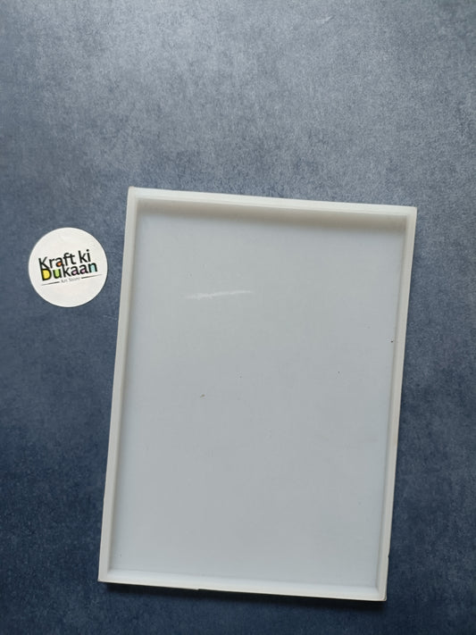 Plain rectangle mould with white frame and blank panel, 6x8 in