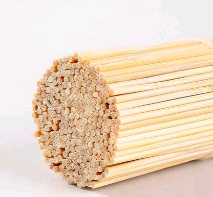 Natural bamboo chopsticks, 3 mm ends shown in a stacked bundle