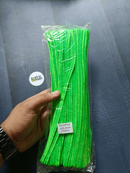 Pipe cleaner plain pack, bright green, 8mm, 100 pcs in clear plastic sleeve