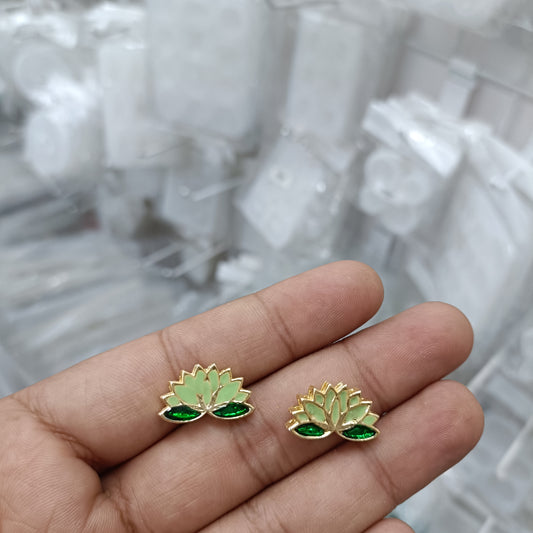 Gold-tone lotus kundan polki bead pieces with green center details