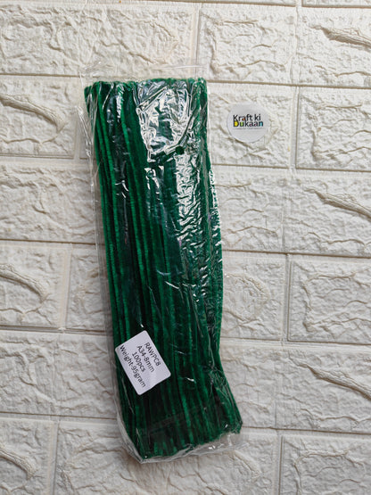 Deep green plain pipe cleaners, 8mm diameter, bundled pack of 100