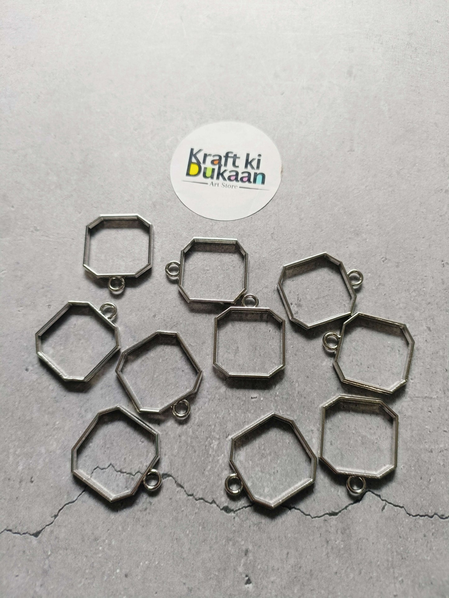 Octagon bezel pendant set with plain setting and silver-tone loop, 10-pack