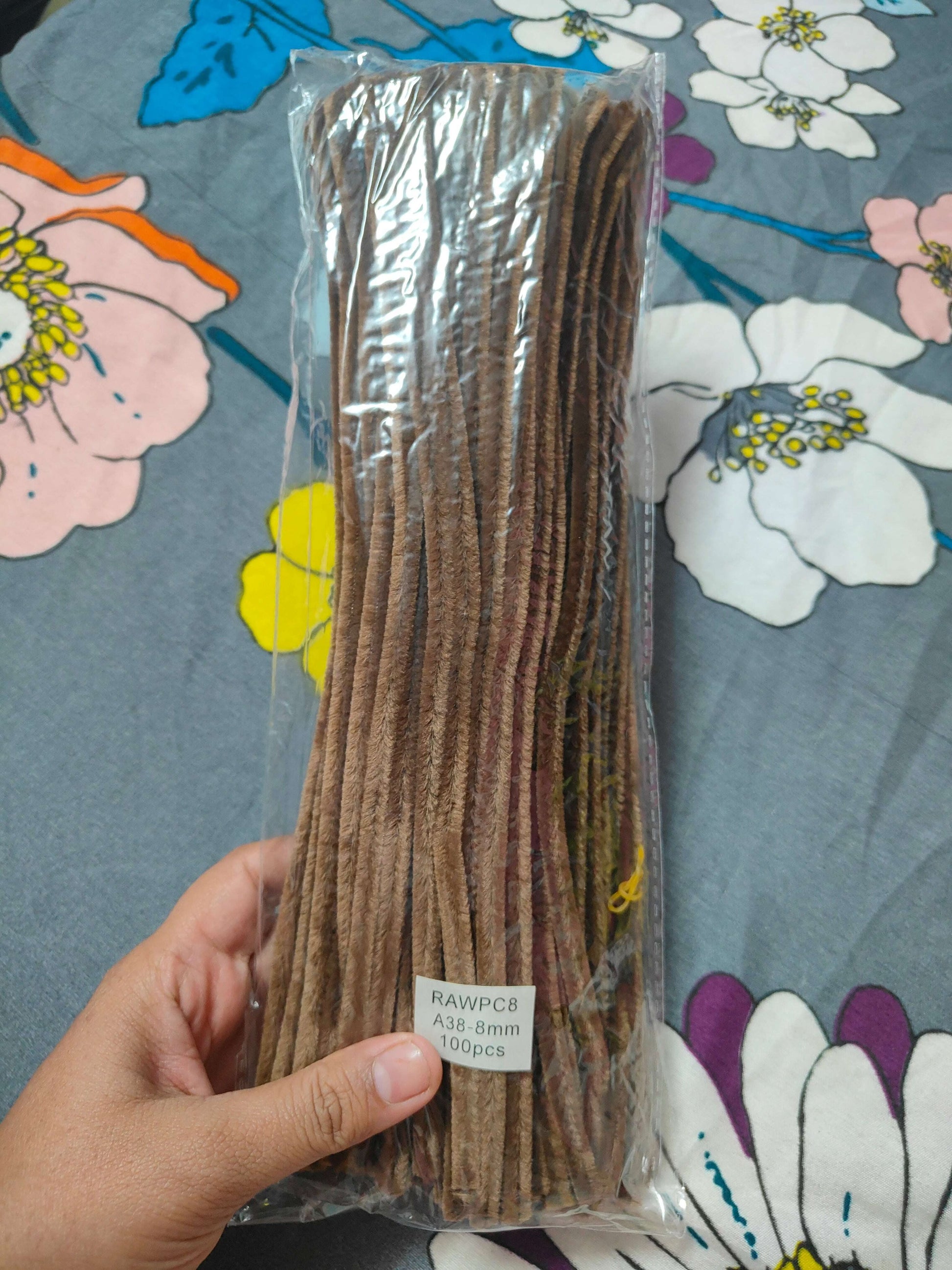 Pipe cleaner plain pack, dark brown, 8mm, 100 pcs in clear plastic sleeve