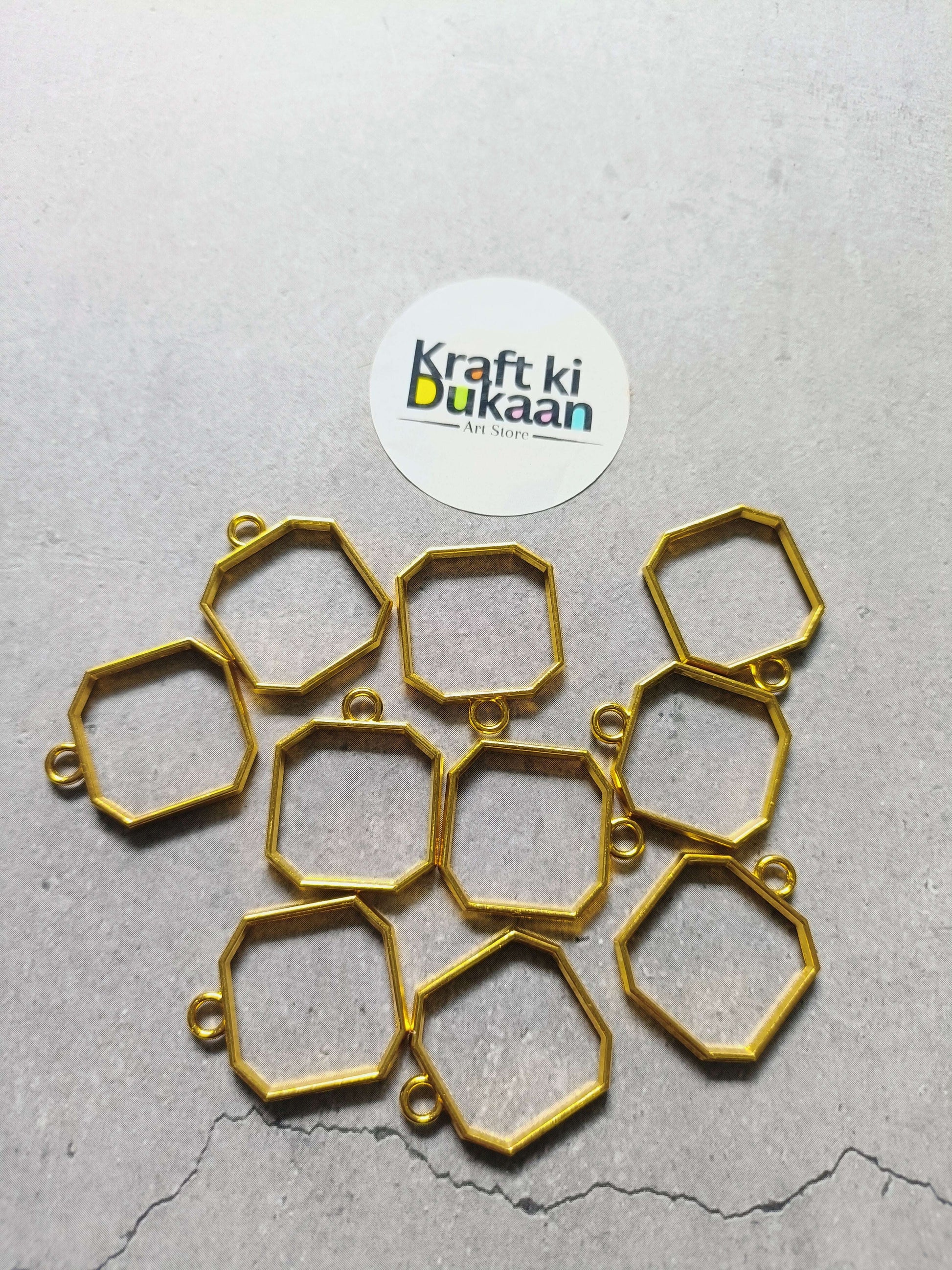 Octagon bezel pendant set with plain setting and gold-tone loop, 10-pack