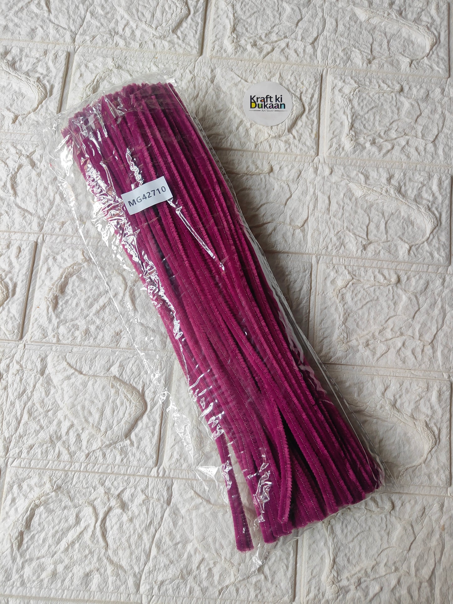 7mm pipe cleaner pack of 100, deep red straight stems in plastic wrap