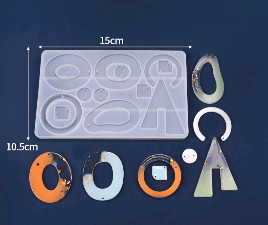Silicone jewelry mould tray with 12 cavities for rings, pendants, and beads