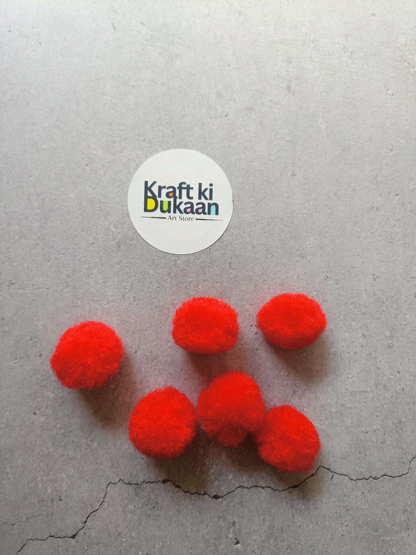2cm red pompom balls, craft set