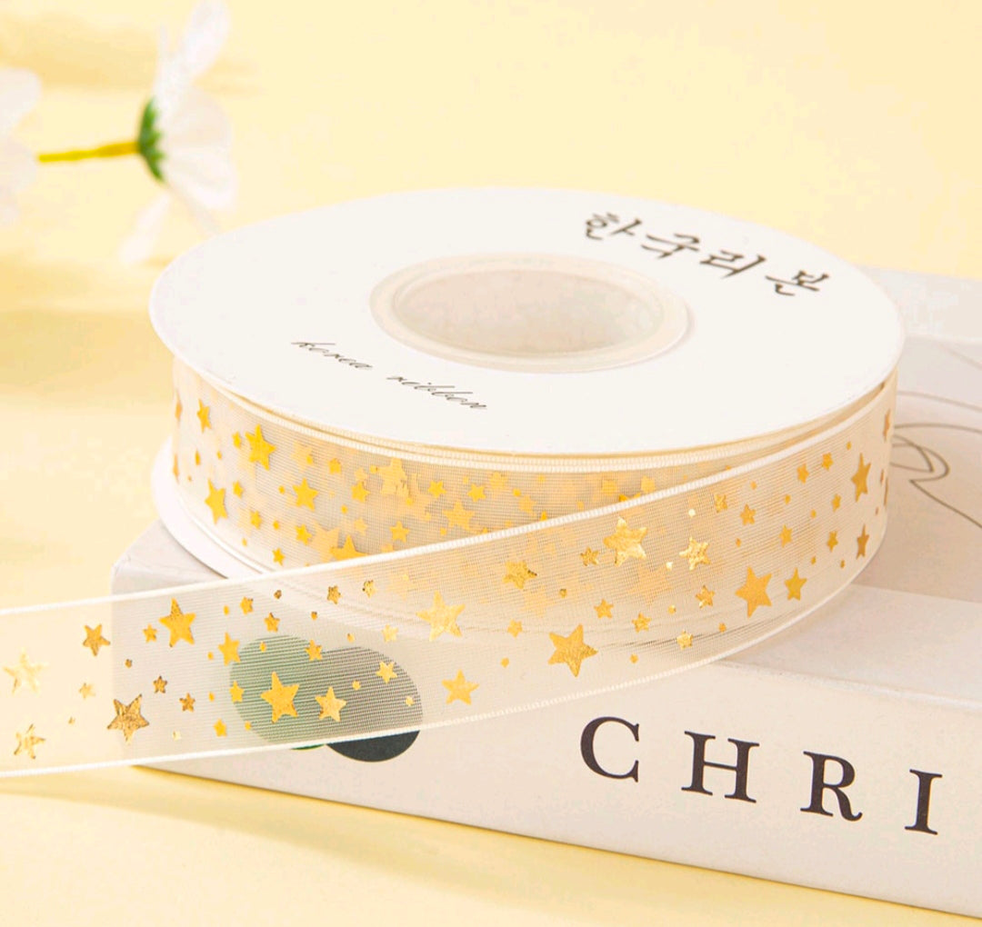 Decorative white ribbon roll with gold star pattern, 2.5cm wide, 18m