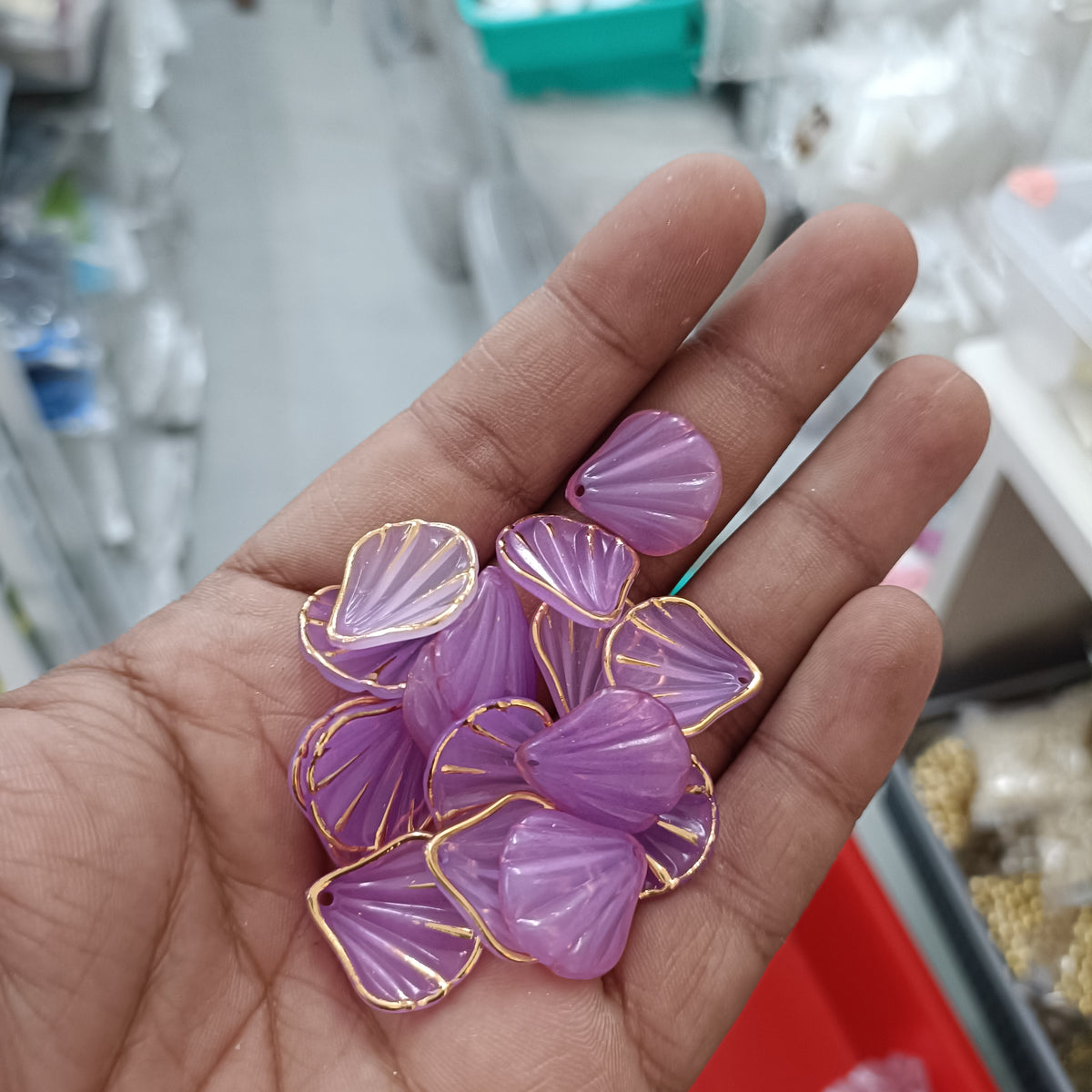 Acrylic petal beads pack of 50