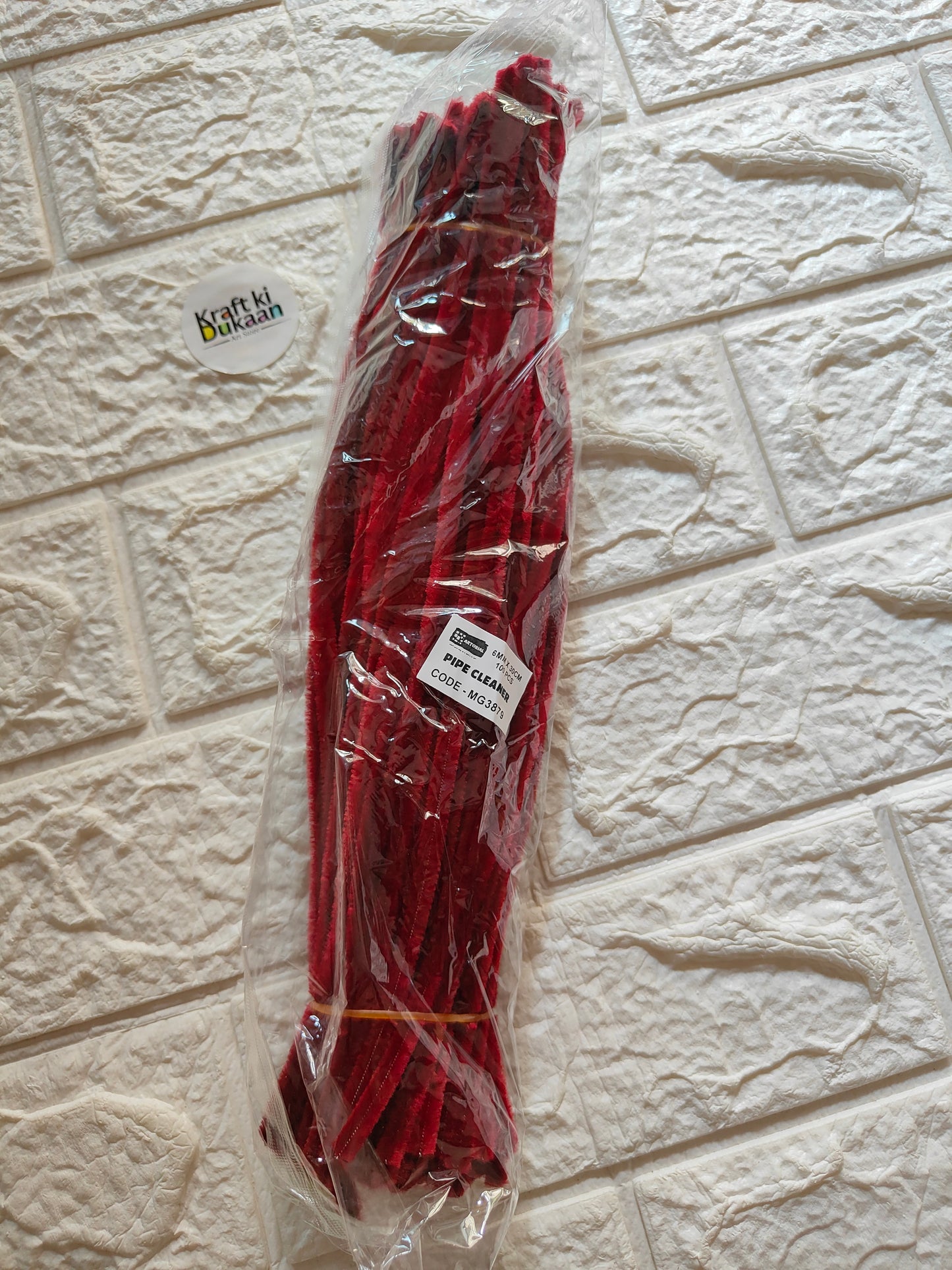 Pipe cleaners, maroon red pack of 100 in clear bag